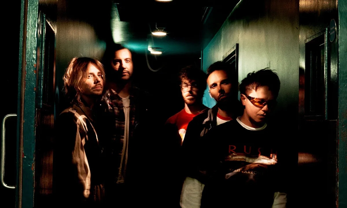 Nothing But Thieves