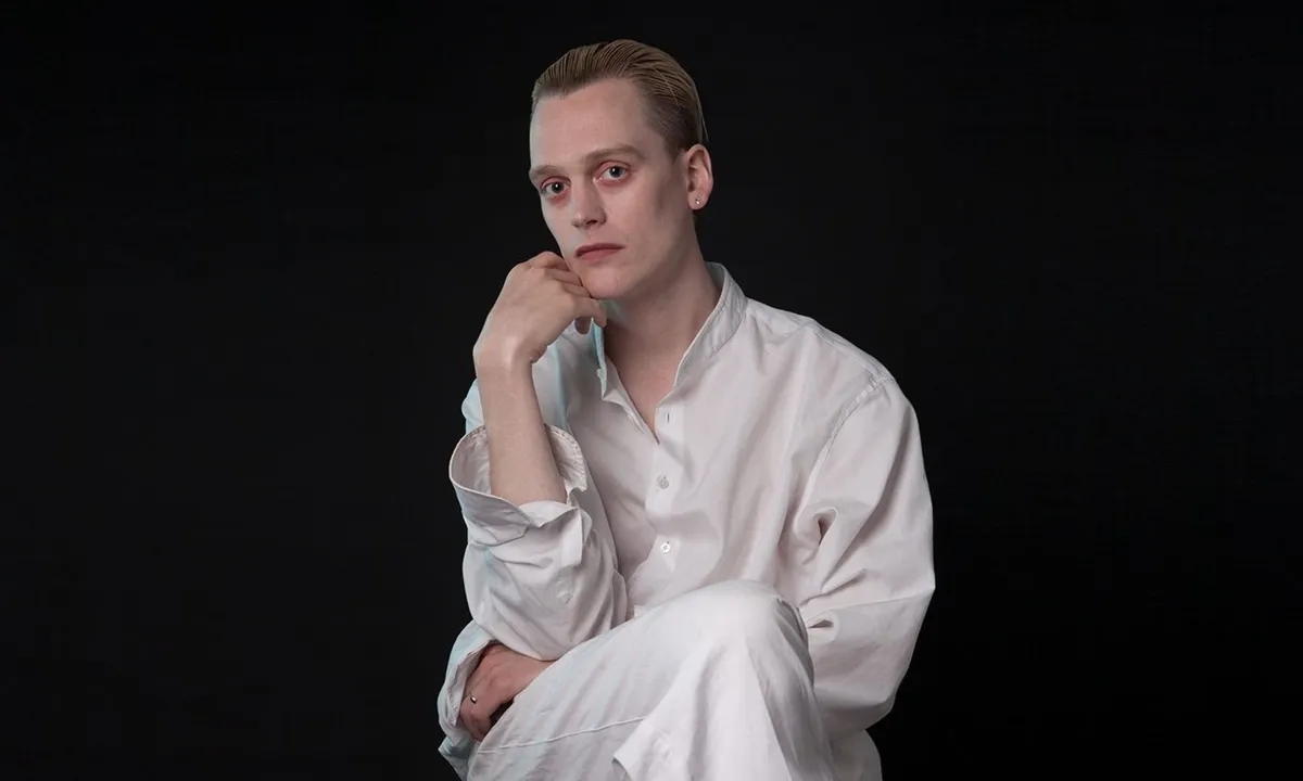 Sean Nicholas Savage