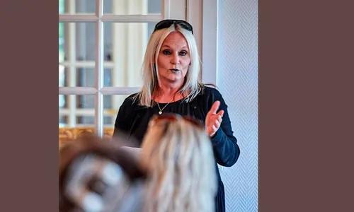 Klarsynsaften med Marianne Larsen