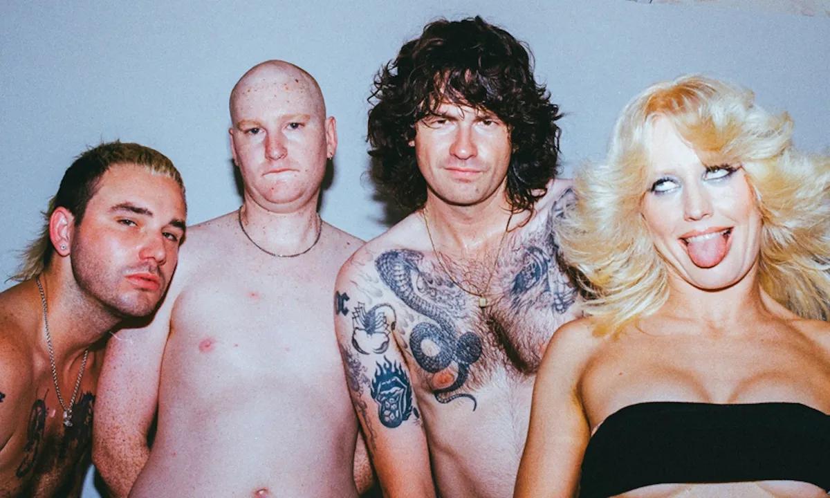 Amyl and the Sniffers