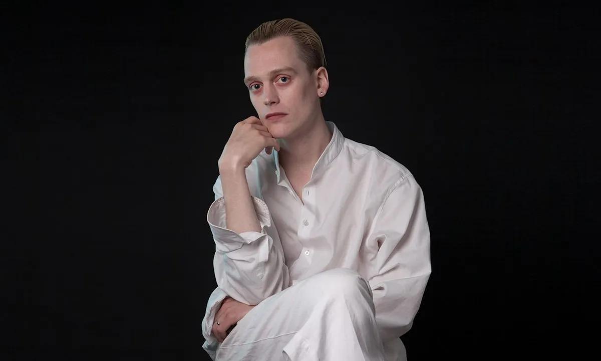 Sean Nicholas Savage