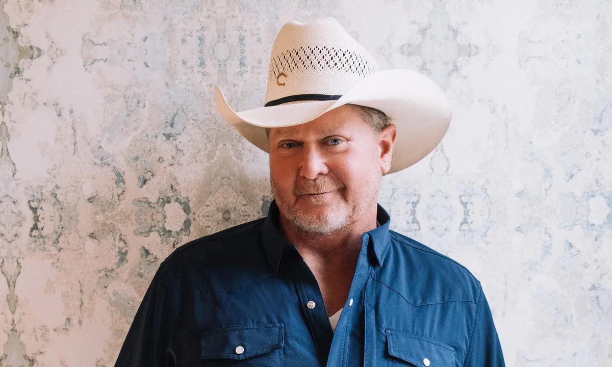 Tracy Lawrence