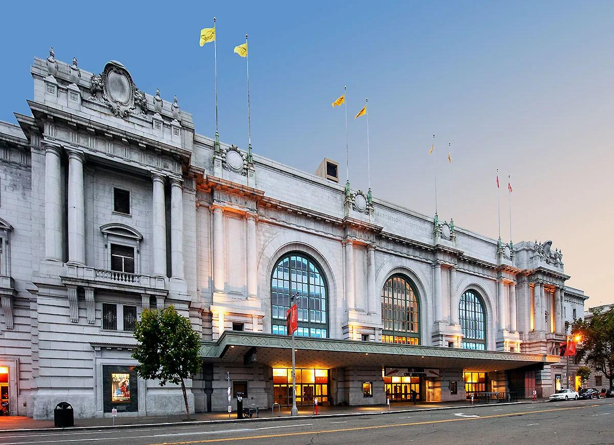 Bill Graham Civic Auditorium