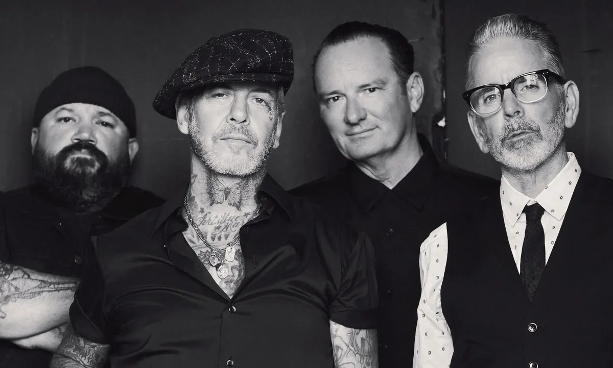 Social Distortion